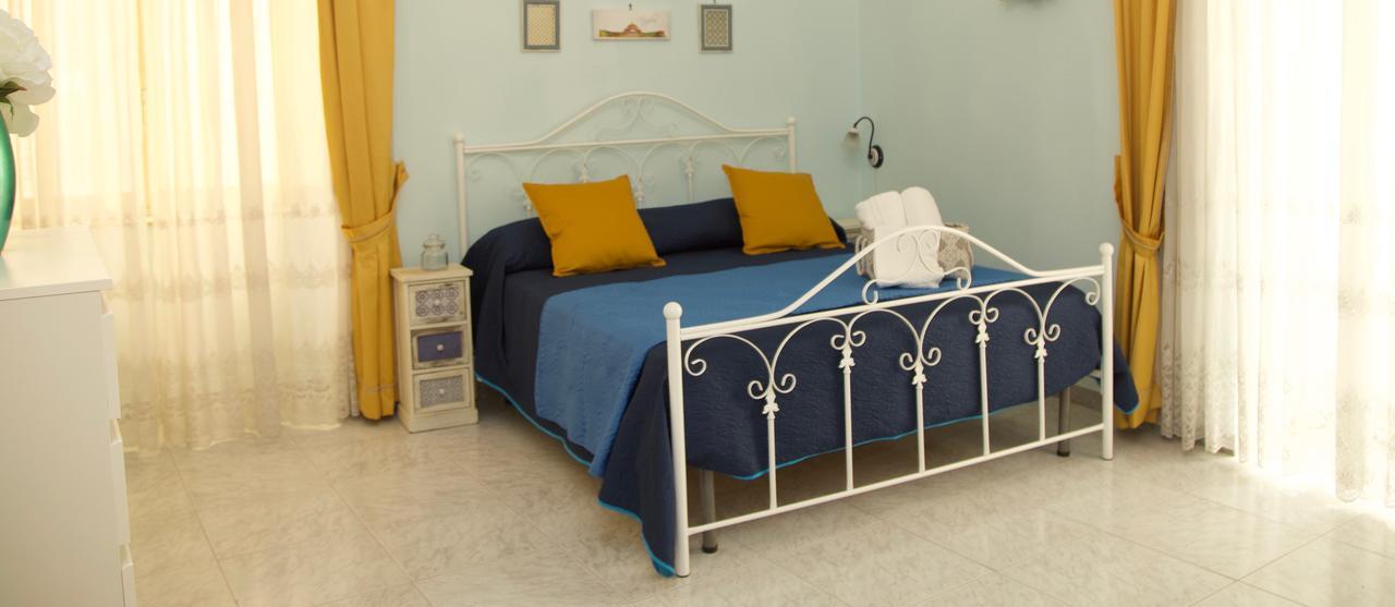 La Terrazza Di Dante Bed & Breakfast Napoli Dış mekan fotoğraf