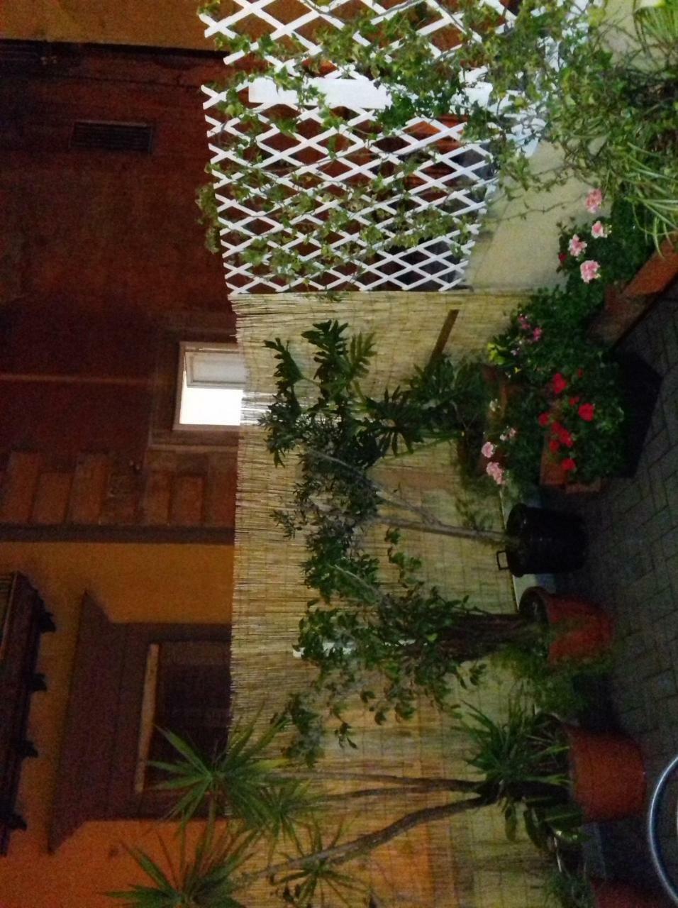 La Terrazza Di Dante Bed & Breakfast Napoli Dış mekan fotoğraf